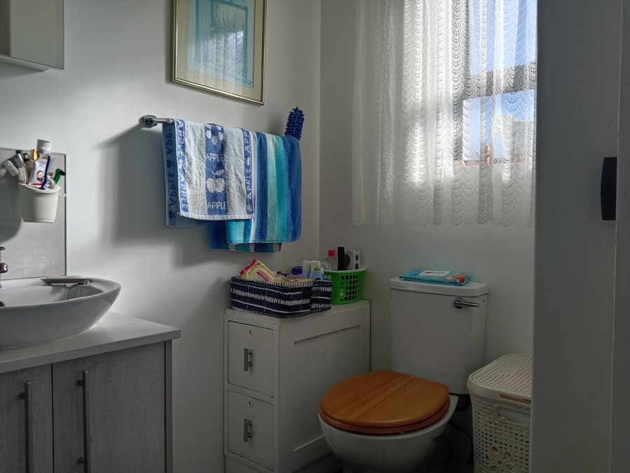 3 Bedroom Property for Sale in Harbour Lights Western Cape